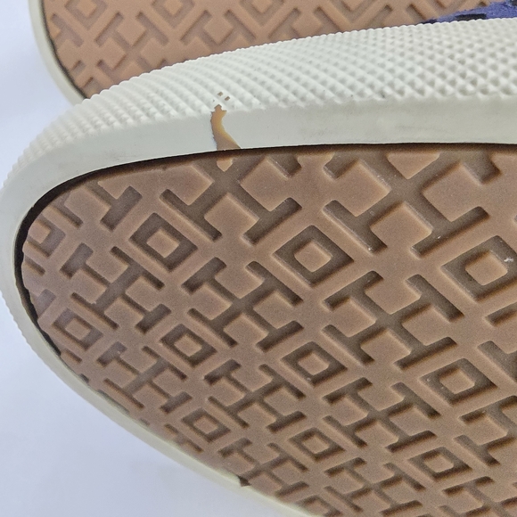 Tory Burch Navy Jesse Perforated Leather Suede Slip On Sneaker Rubber Sole 8.5 - Picture 8 of 9